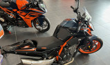 KTM 890 DUKE R