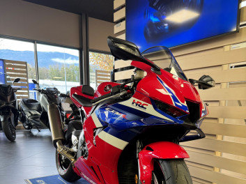 HONDA CBR 1000 RR FIREBLADE