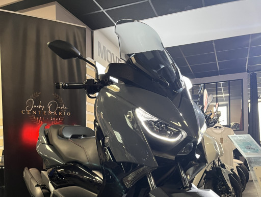 YAMAHA XMAX 125 TECH MAX