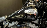 HARLEY-DAVIDSON SOFTAIL HERITAGE 1868 CLASSIC
