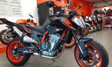 KTM 890 DUKE R