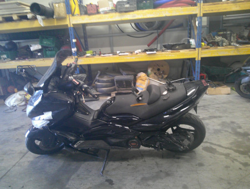 YAMAHA T-MAX 500 ACCIDENTE RSV N°22156