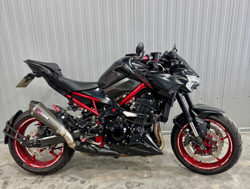 KAWASAKI Z 900
