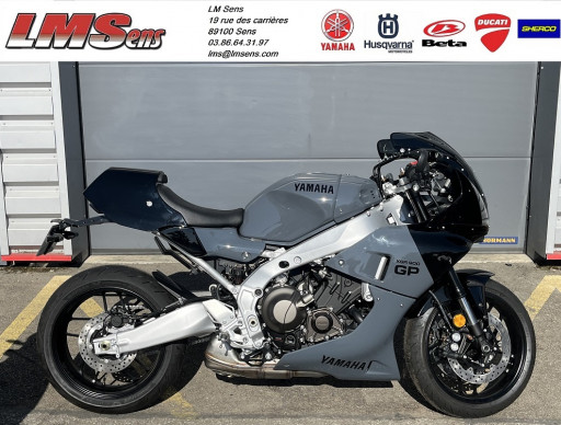 YAMAHA XSR 900 GP