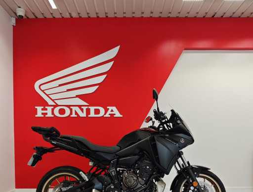 YAMAHA TRACER 7