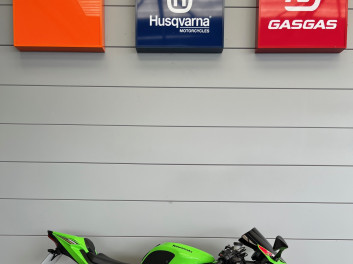 KAWASAKI ZX-6R 636