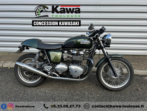 TRIUMPH THRUXTON 900