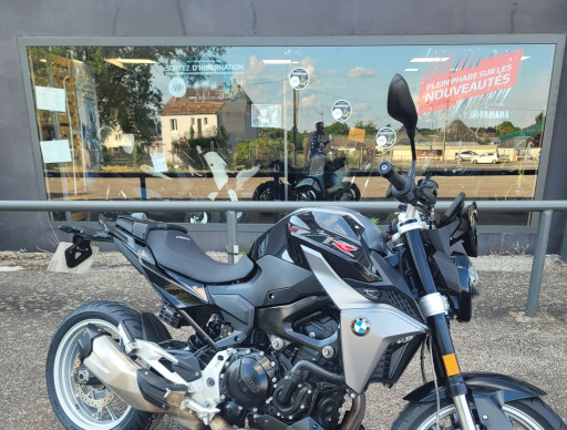 BMW F 900 R