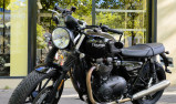 TRIUMPH STREET TWIN  900
