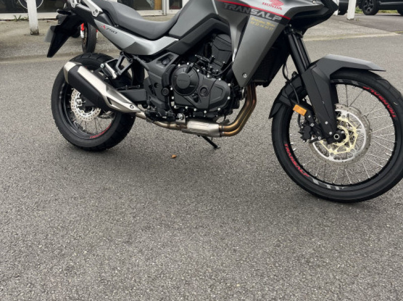XL750