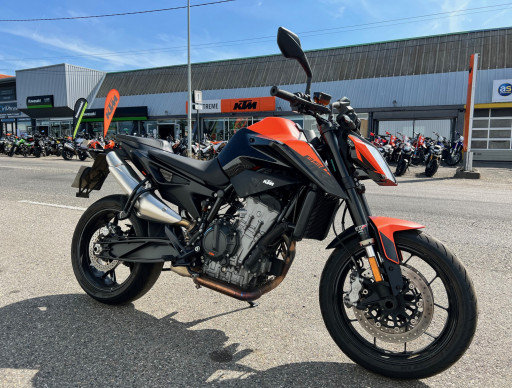 KTM 890 DUKE