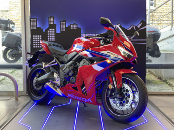 Honda CBR650R E-Clutch à partir de 159€/mois