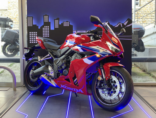 Honda CBR650R E-Clutch à partir de 159€/mois