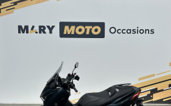 YAMAHA XMAX 300 Tech Max