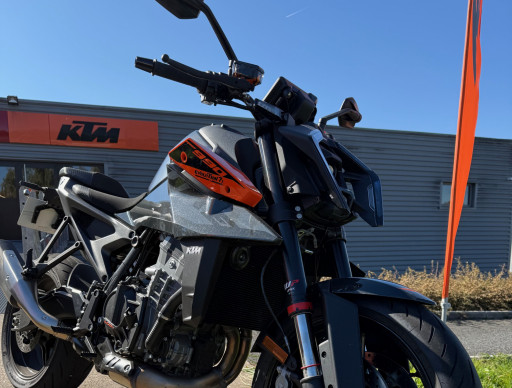 KTM 990  DUKE 2025