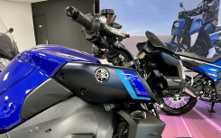 YAMAHA MT-10