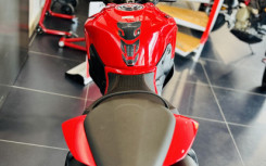 DUCATI STREETFIGHTER V2 NOMBREUSES OPTIONS A2 POSSIBLE