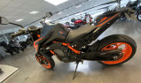 KTM 890 DUKE R