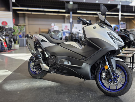 YAMAHA TMAX 560 ICON PERFORMANCE 1/1
