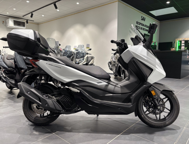 HONDA FORZA 125 / Garantie 