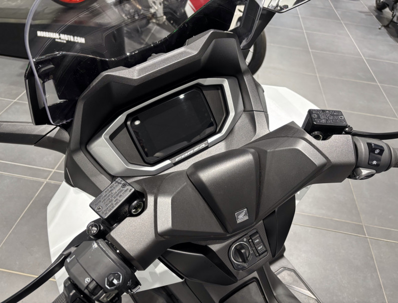 HONDA FORZA 125 / Garantie 