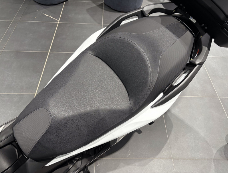 HONDA FORZA 125 / Garantie 