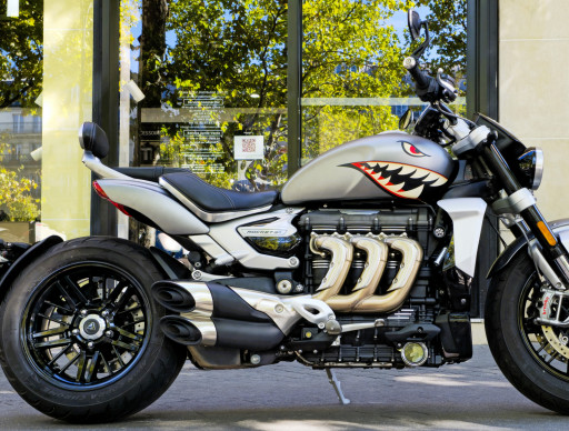 TRIUMPH ROCKET 3 R