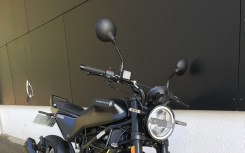 HUSQVARNA SVARTPILEN 125 ABS