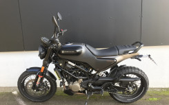 HUSQVARNA SVARTPILEN 125 ABS