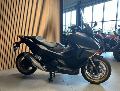 Honda Forza 750 A2