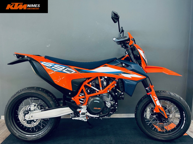 KTM 690 SMC R 2024 350 KM - 10490€ (120€/mois)*