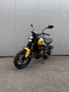 TRIUMPH TRIDENT 660