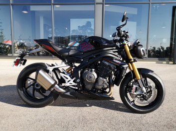 TRIUMPH SPEED TRIPLE 1200 RS