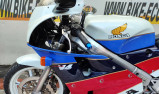 HONDA VFR 750 R RC30 (63008)