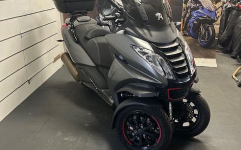 PEUGEOT METROPOLIS 400 RS