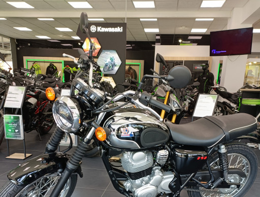 KAWASAKI MEGURO 250 S1 NEUF IMMATRICULE O KMS( w 230 ) 