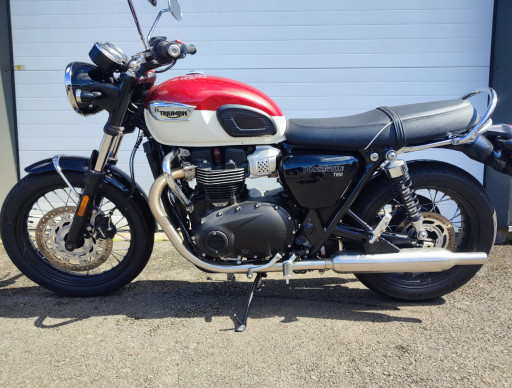 TRIUMPH Bonneville T100