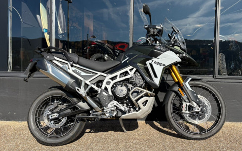 TRIUMPH TIGER 900 RALLY PRO (VALISES OFFERTES JUSQU