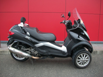PIAGGIO MP3 500