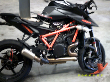 KTM 1290 SUPER DUKE R ACCIDENTE RSV N°18309