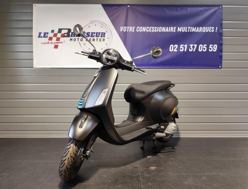 VESPA PRIMAVERA 125 S