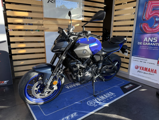YAMAHA MT-07