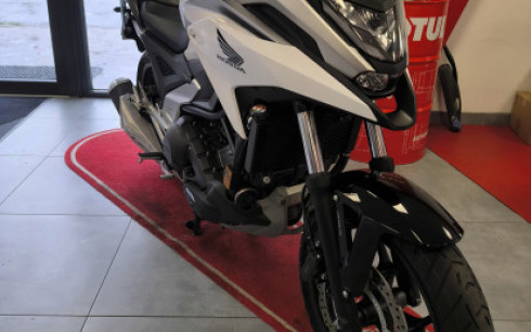 HONDA NC750X DCT