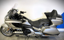 HONDA GL 1800 GOLDWING TOURING DCT AIR BAG ABS 