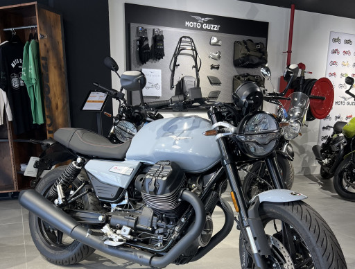 MOTO GUZZI V7 SPORT 