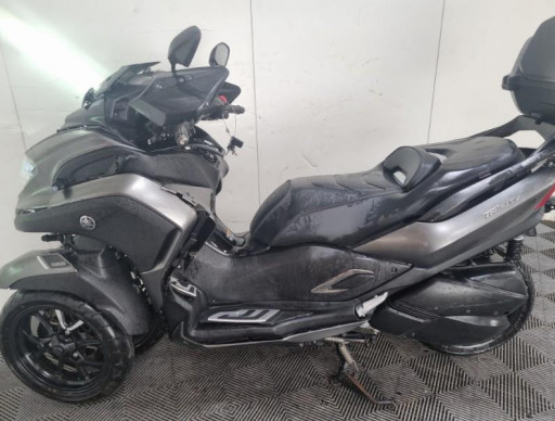 YAMAHA TRICITY 300