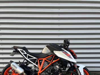 KTM 1290 SUPER DUKE R