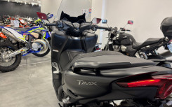 YAMAHA T-MAX 560