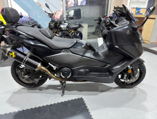 YAMAHA T-MAX 560