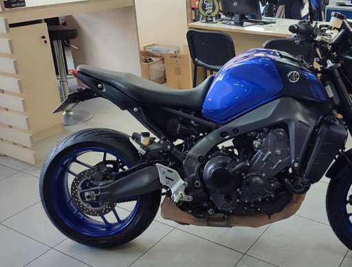 YAMAHA MT-09 